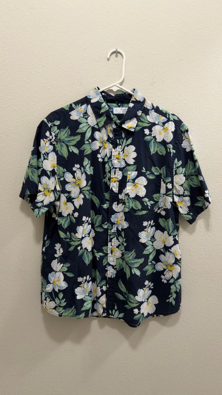 Old Navy Men’s Floral Short Sleeve Button Down Shirt Built-In Flex Navy Large